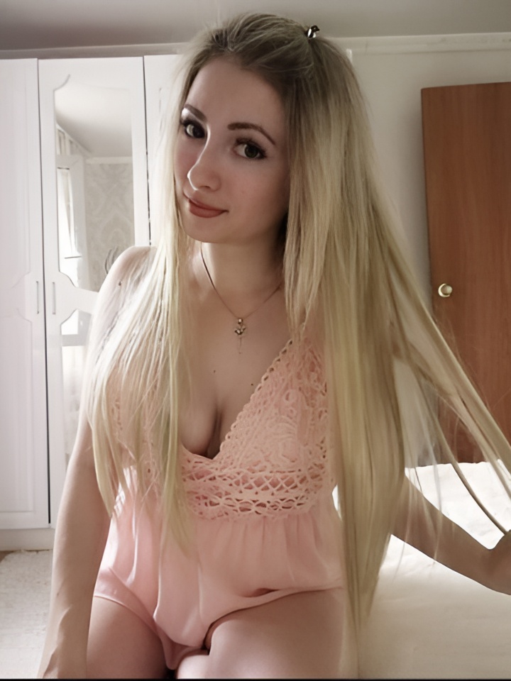 Искра привлекальеная девушка из Пангоды цена от 2500 руб