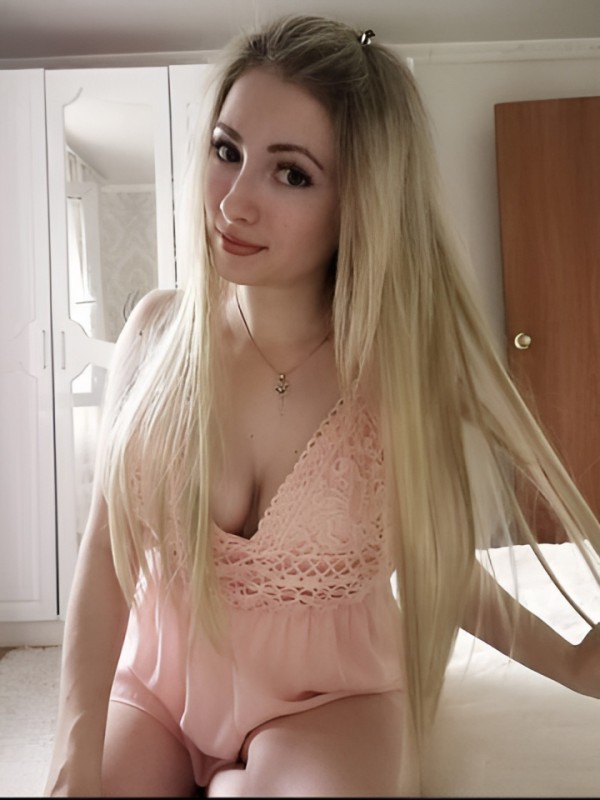 Искра привлекательная девушка из Пангоды цена от 2500 руб